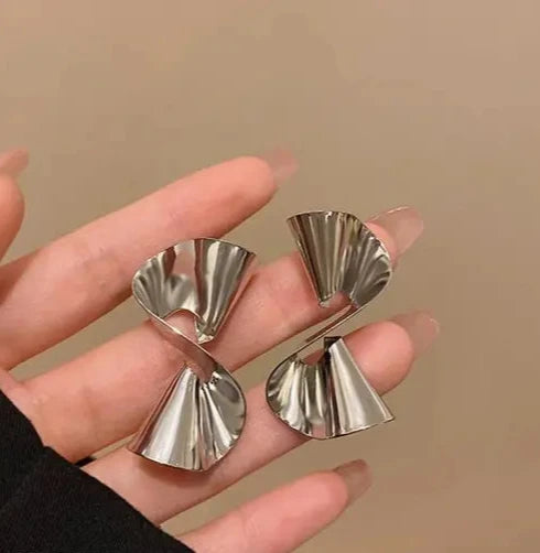 Twisted Big Korean Earrings