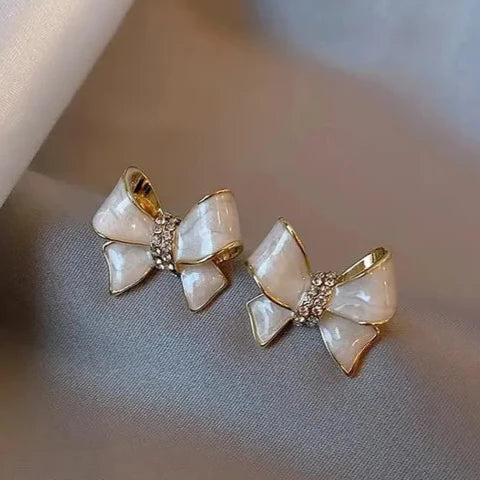 Bow stone stud earrings